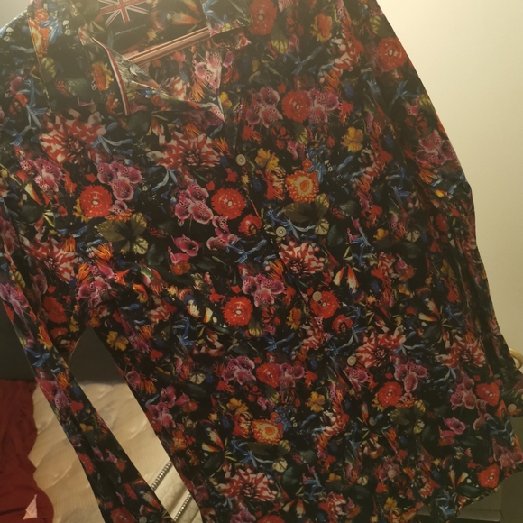 "Soul of London" Black and bright Colorful shirt - Picture 6 of 6